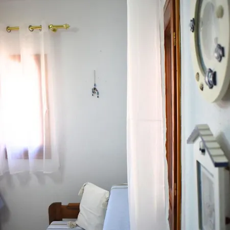 Sunflower House Apartment